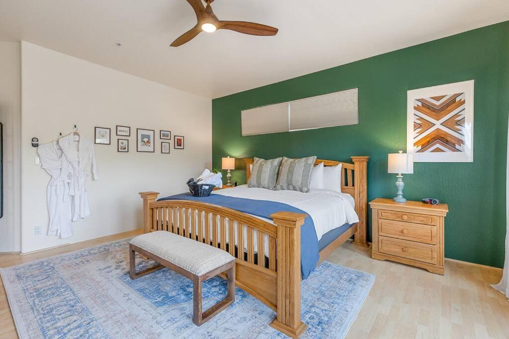 Close To Fresh Creek! Sleeps 12 ~ Amazing Views W/Serene Open Space ~ Hot Tub + Game Room ~ Trails Outside Sedona Exteriör bild