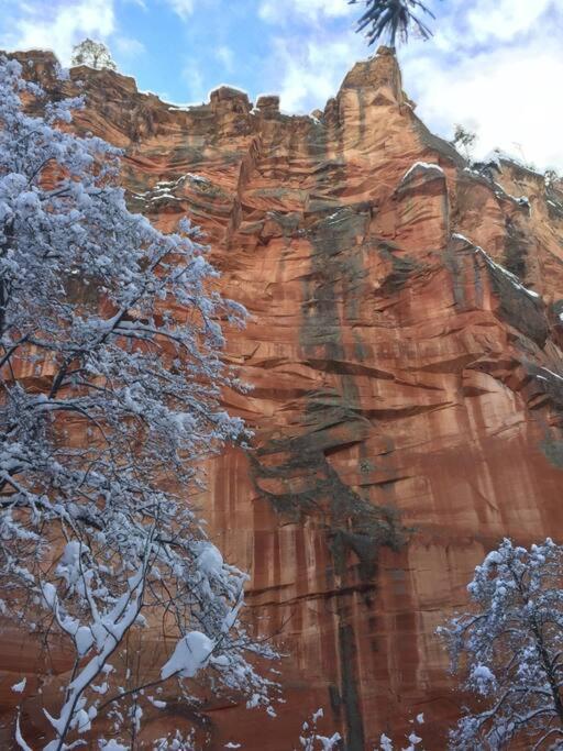 Close To Fresh Creek! Sleeps 12 ~ Amazing Views W/Serene Open Space ~ Hot Tub + Game Room ~ Trails Outside Sedona Exteriör bild